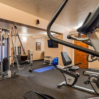 Best Western Plus Hilltop Inn | Redding, California | Fitness center with strength machines